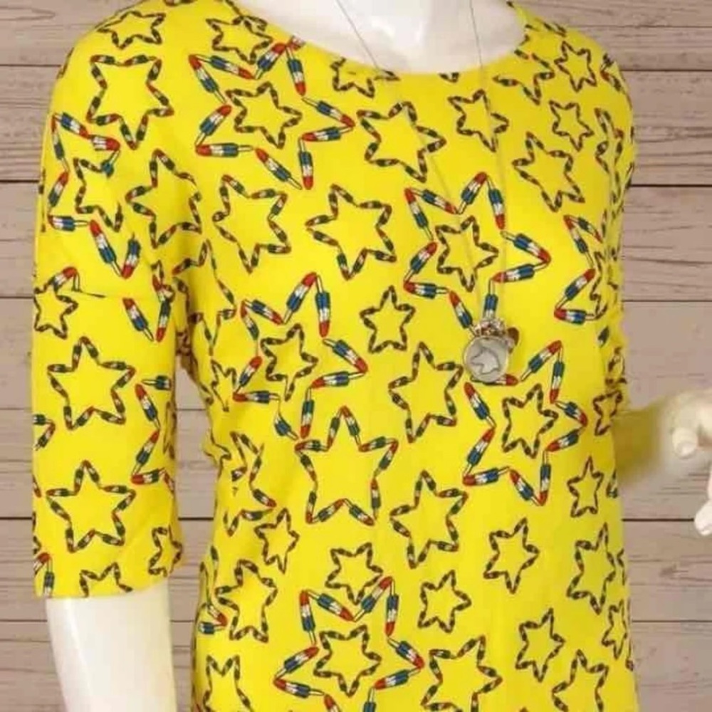 Yellow Bomb Pop Stars Lularoe Irma Shirt Tunic MED New